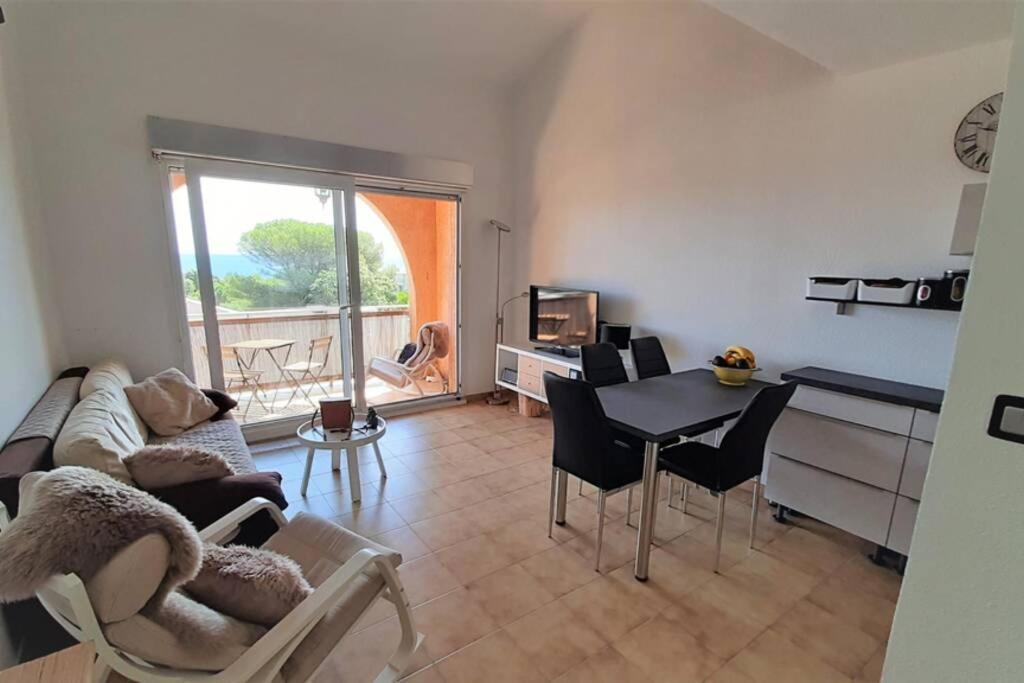 Charmant Appartement Vue Mer A 100M De La Plage. Saint Aygulf Eksteriør bilde